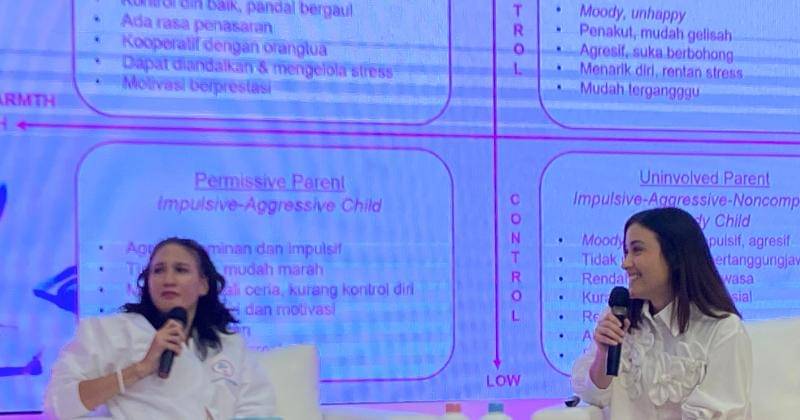 Nadine Chandrawinata bersama Psikolog Anak Samanta Elsener bagikan tips  pola asuh anak dalam MY BABY Momversity 2024 di Bintaro Jaya Xchange, Tangerang Selatan, Sabtu (31/8/24). - Popmama.com/Salsyabila Sukmaningrum